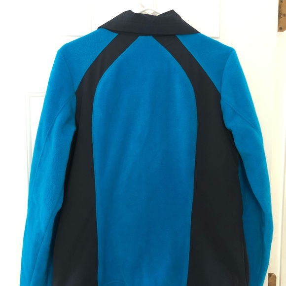 Columbia woman’s zip up fleece sweater - Picture 2 of 5